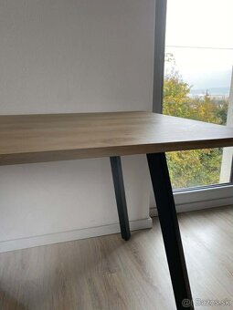 Jedálenský stôl - 4