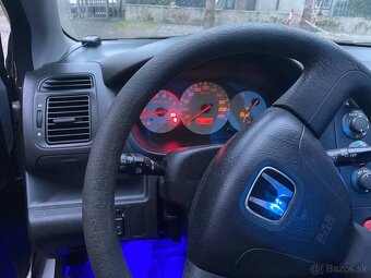 Civic - 4