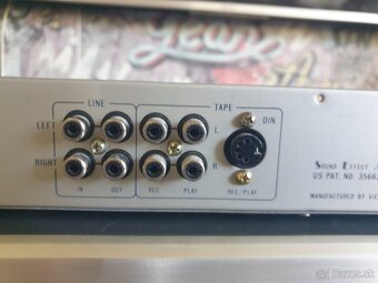Predám grafický equalizer JVC SEA-33 - 4