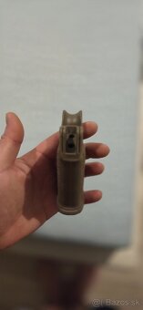 Rukoväť AR-15 - 4