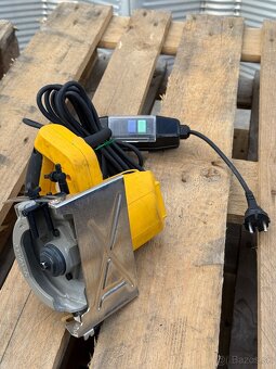 Dewalt rezačka dlažby - 4