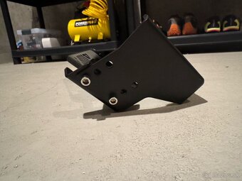 JEEP WRANGLER JK ODKLADACÍ PEDÁL - STUPAČKA - 4