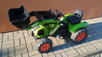 Šlapací traktor Class Axos 330 - 4