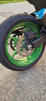 Kawasaki Z900 - 4
