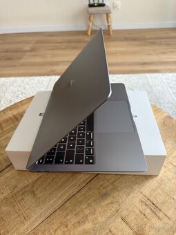 Apple Macbook Air M1 13” 8/512GB Silver , SK lokalizácia - 4
