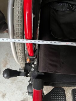 Detský invalidný vozík - 4