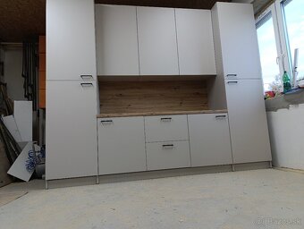 Kuchynská linka - 4