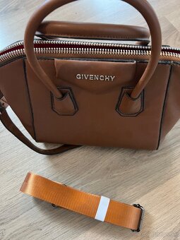 Hnedá kabelka cez plece - 4