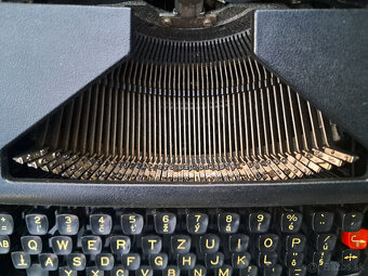 Pisaci stroj REMAGG - 4