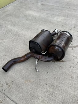 Výfuk BMW E60 540i V8 - 4