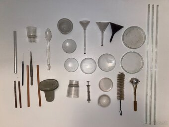 Laboratórne sklo - 4