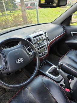 Hyundai Santa Fe - 4