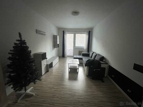 Prenajmem 2-izbový byt na Lanskej (500 eur s energiami) - 4