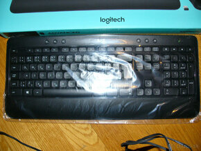 Predám úplne novú bezdrôtovú klávesnicu s myšou Logitech. - 4