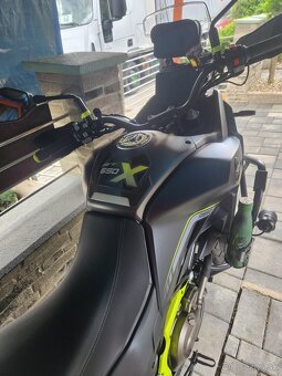 Qjmotor svt650x - 4