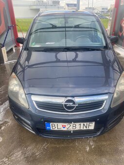 Zafira - 4