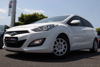 Hyundai i30 CW 1.6i CRDi 16V DOHC Family - 4