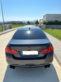 Predám BMW 550i - 4