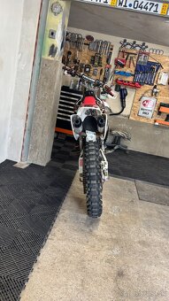 Honda CRF 250R - 4