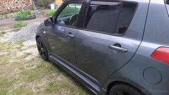 Suzuki Swift - 4