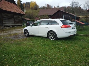 Opel Insignia 2,0 diesel kombi - 4
