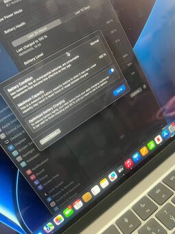 MacBook air m2 16gb ram 256gb - 4