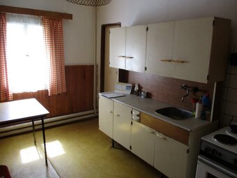 Rodinný dom-drevenica na predaj v Dolnom Vadičove - 4