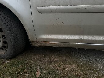 Volkswagen Touran 2.0 Tdi - 4