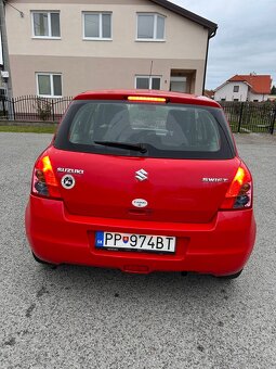 Suzuki Swift - 4