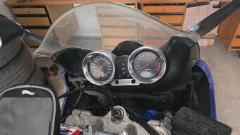 Suzuki bandit 600 - 4