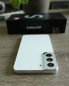 Samsung Galaxy S22 128GB Phantom White - 4
