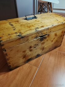 Starožitný drevený kufor - 4
