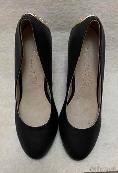 Elegantne cierne lodicky - NOVE - 4