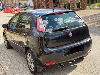 Fiat Grande Punto 1.4 8v Lounge - 4