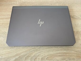 HP Zbook 15 G5 - 4