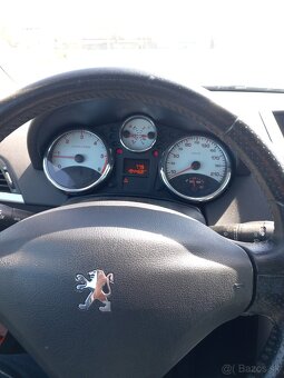 Peugeot 207 1.6 hdi - 4