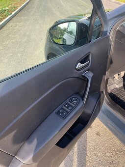 Renault Captur 2021 - 4