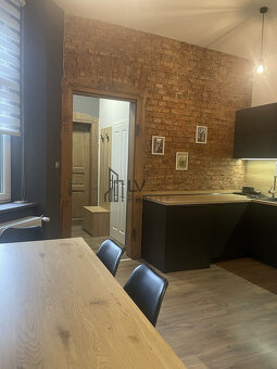 Na prenájom zariadený 2-izbový byt v centre mesta na Jesensk - 4