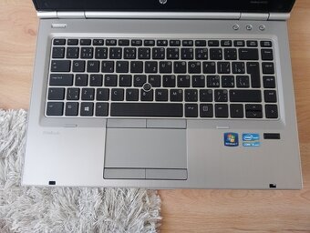 predám HP elitebook / 8gb ram / Intel core i5 / 256gb ssd- - 4