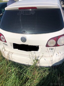 Rozpredám Golf 5 plus - 4