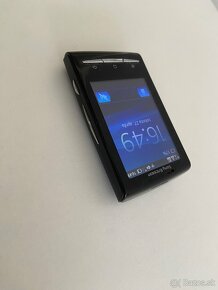 Sony X10i mini - 4
