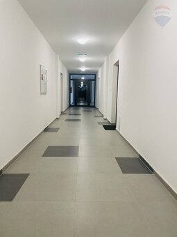 PRENÁJOM: 1IZBOVÝ KOMPLETNE ZARIADENÝ BYT S PARKOVANÍM, ŠAM - 4
