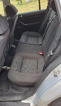Volkswagen golf combi 1.9 - 4