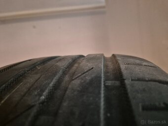 predám 225/40r18 - 4