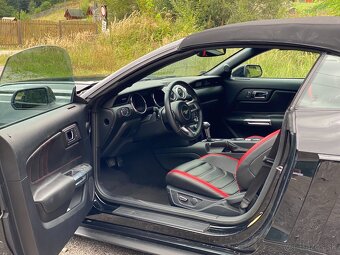 Ford Mustang Cabrio 3.7 V6 224kw - 4