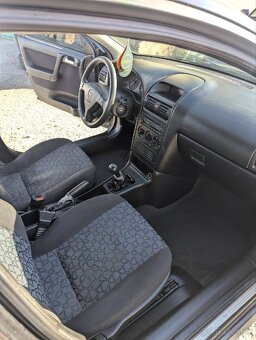 Predám opel astra g 1.6 benzín - 4