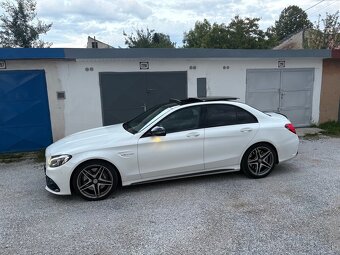 Mercedes c63 AMG - 4