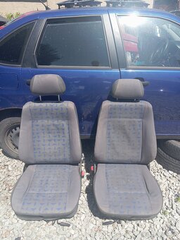 Predám zadné svetlá na Seat Cordoba rok výroby 2000 - 4