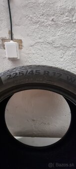 Continental letné 225 45 R17 - 4