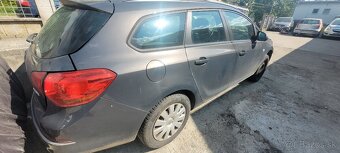 Opel astra - 4